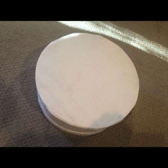 CLOSET CLEAR OUT! DONATING SOON! ❤️ Handmade quilted round storage box ❤️ - Picture 6 of 12